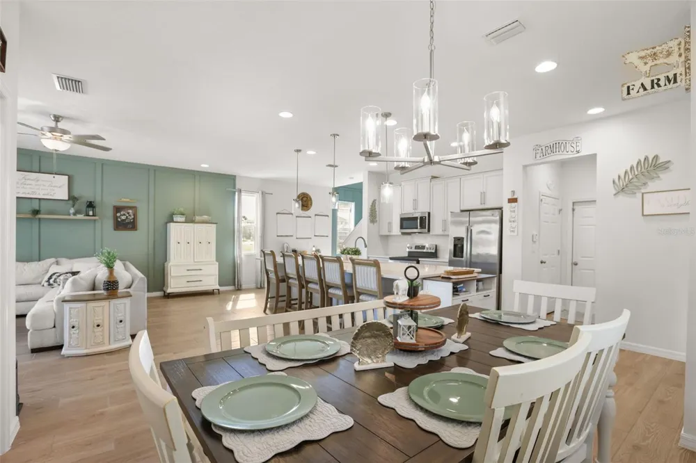 7104 DILLY LAKE AVENUE Groveland, FL 34736