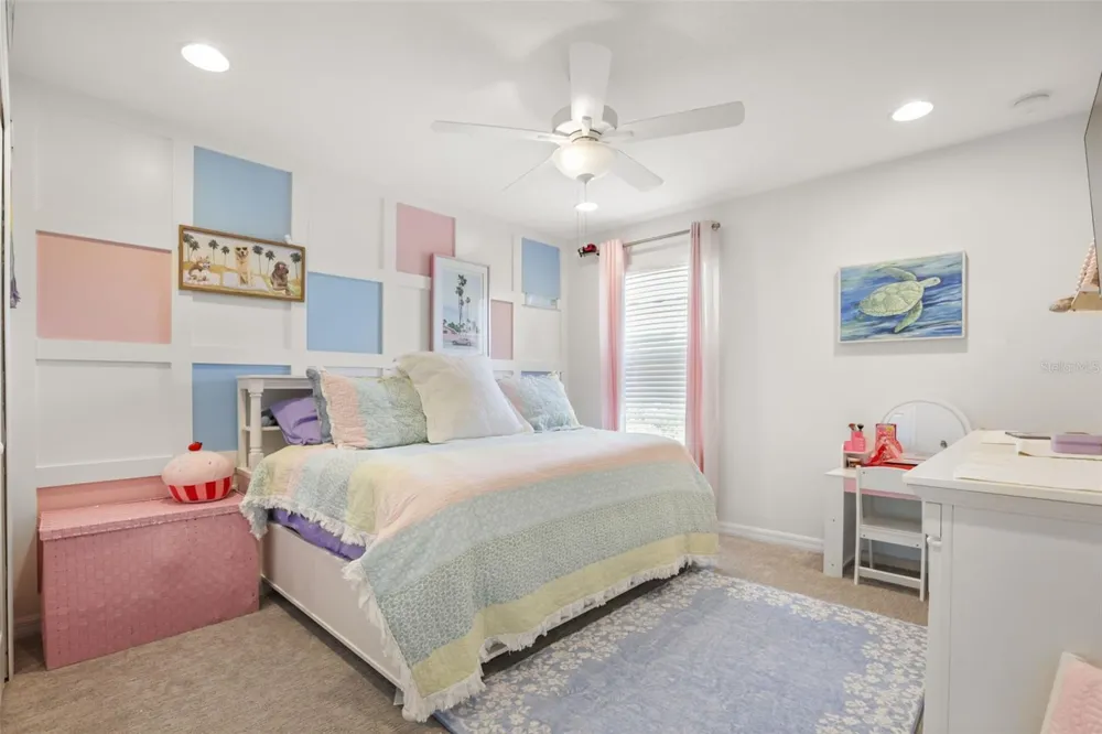 7104 DILLY LAKE AVENUE Groveland, FL 34736