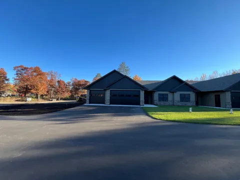 16834 Piper Lane