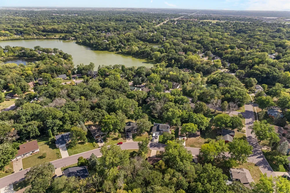 13045 Eveleth Avenue Apple Valley, MN 55124