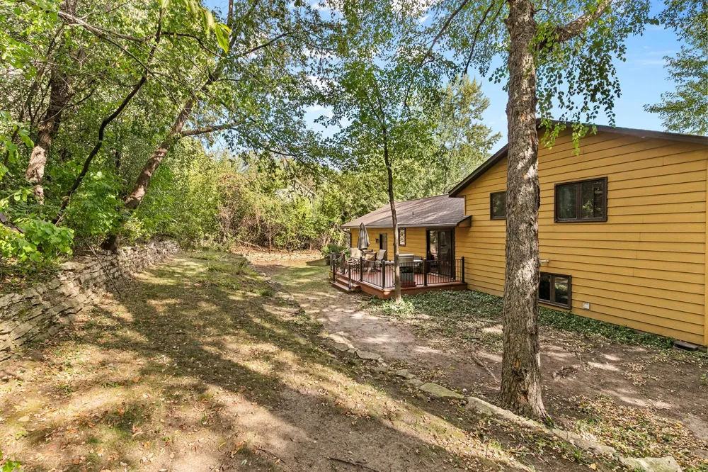 13045 Eveleth Avenue Apple Valley, MN 55124