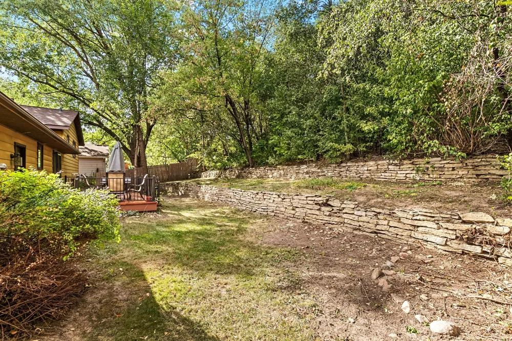 13045 Eveleth Avenue Apple Valley, MN 55124