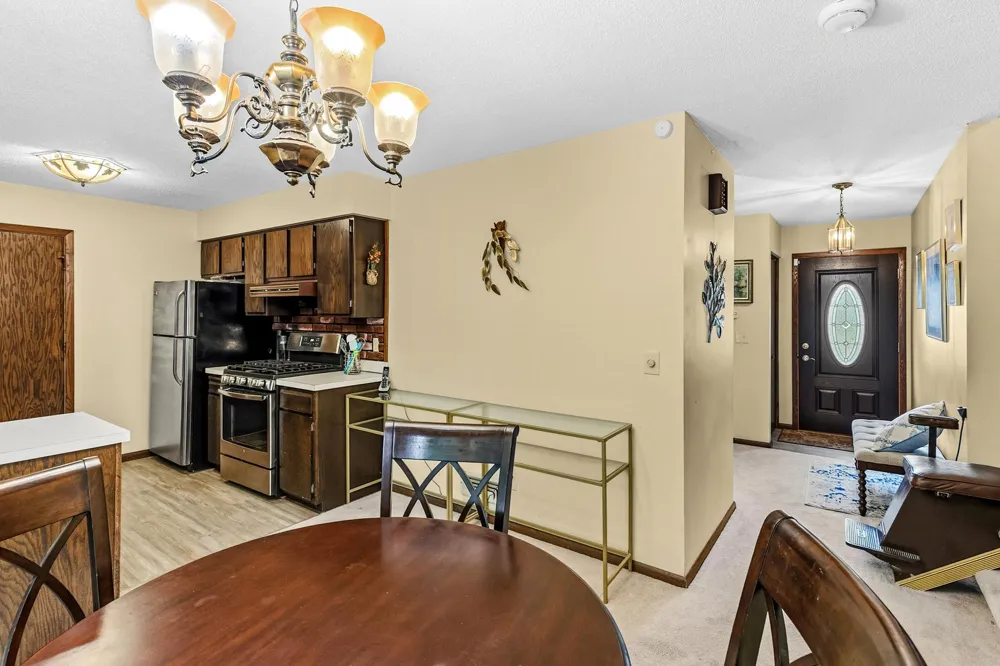 13045 Eveleth Avenue Apple Valley, MN 55124