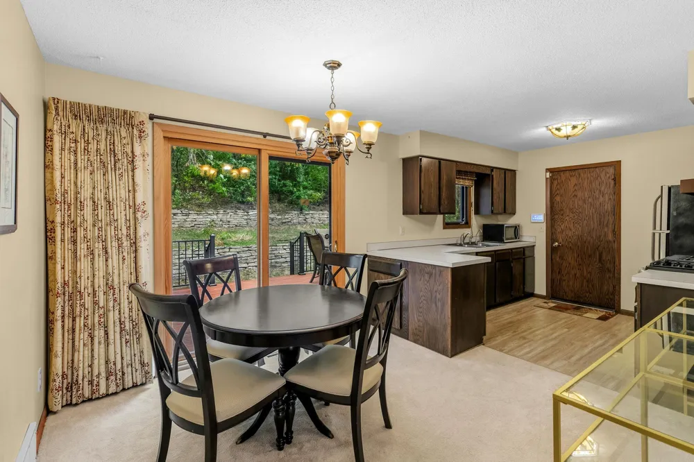 13045 Eveleth Avenue Apple Valley, MN 55124