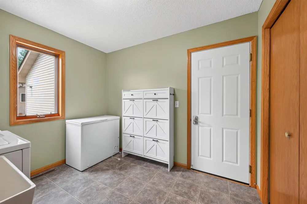 19408 Albany Court NW Elk River, MN 55330