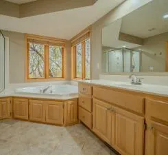 13856 Essex Trail Apple Valley, MN 55124