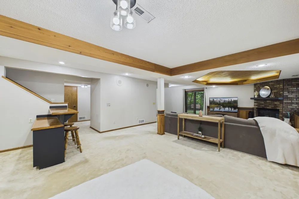 3680 Widgeon Way Eagan, MN 55123