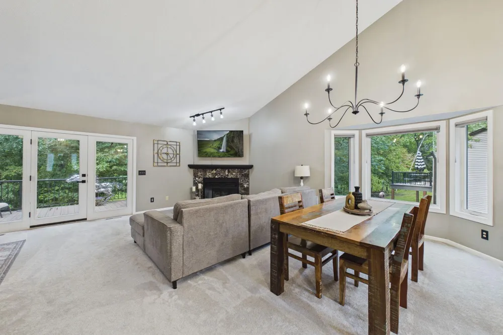 3680 Widgeon Way Eagan, MN 55123