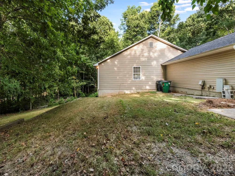 6238 King George Drive Charlotte, NC 28213