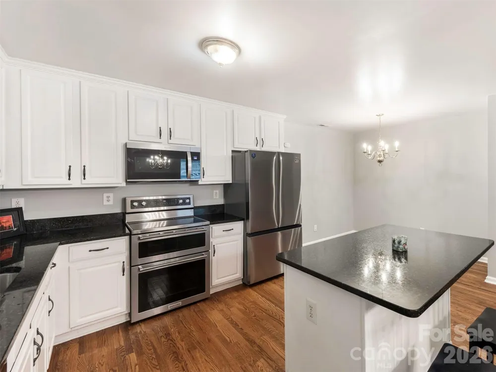 6238 King George Drive Charlotte, NC 28213