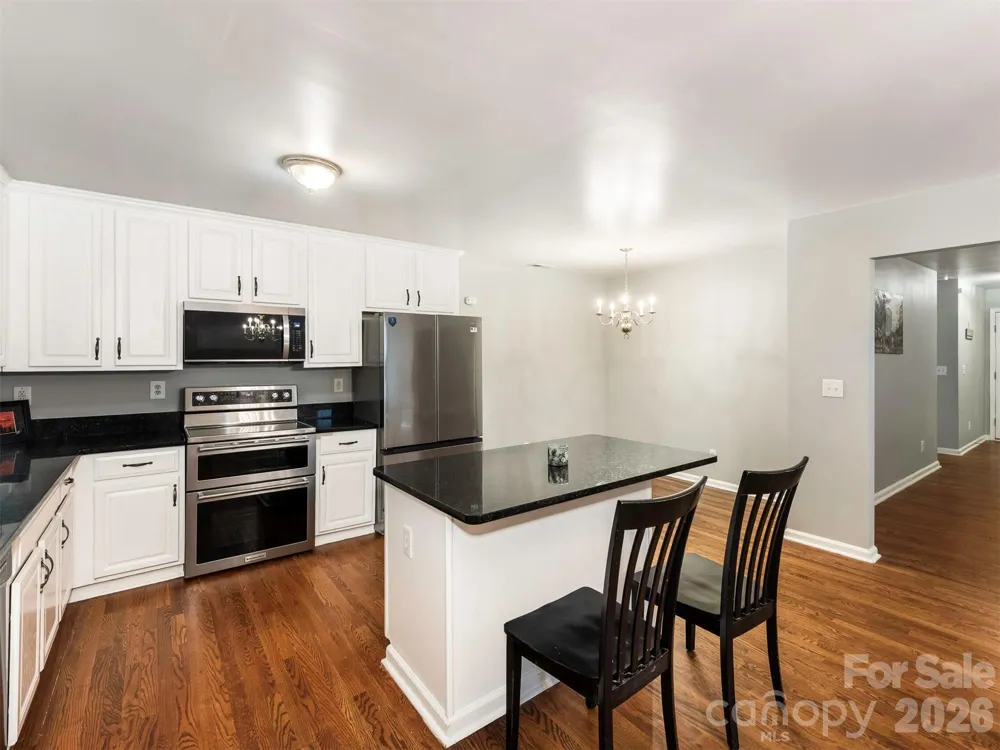 6238 King George Drive Charlotte, NC 28213