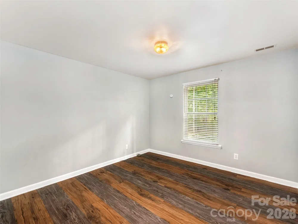 6238 King George Drive Charlotte, NC 28213
