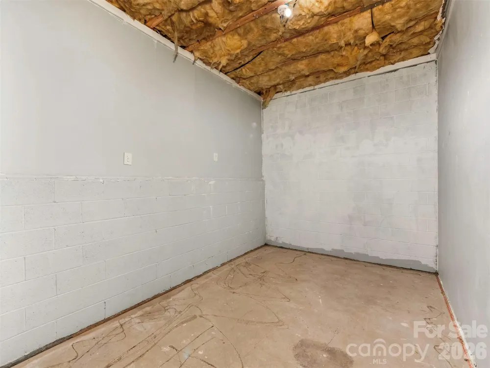 6238 King George Drive Charlotte, NC 28213