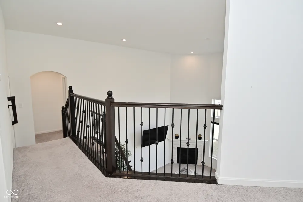 9928 Deep Royal Way Indianapolis, IN 46239