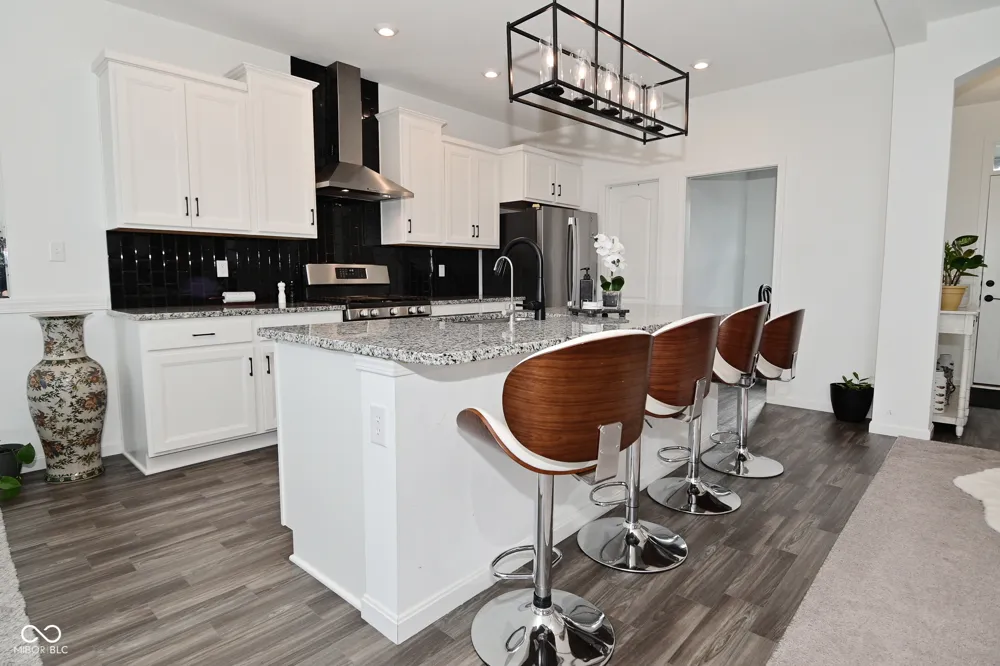 9928 Deep Royal Way Indianapolis, IN 46239