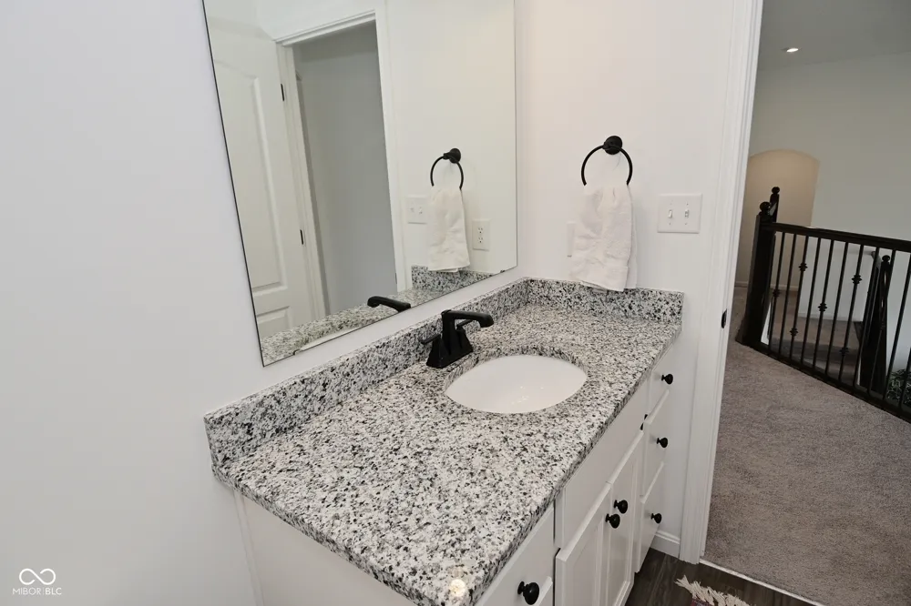 9928 Deep Royal Way Indianapolis, IN 46239