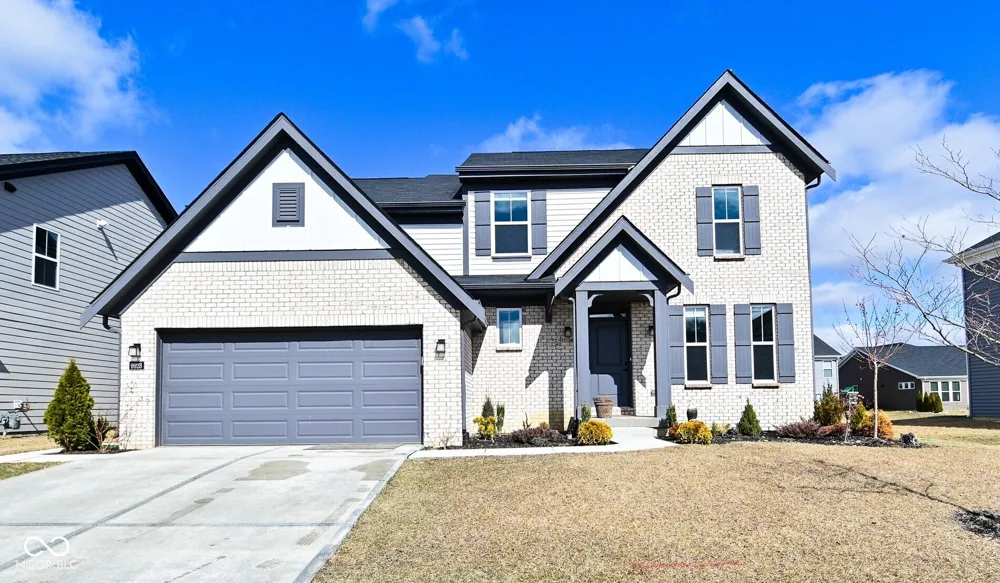 9928 Deep Royal Way Indianapolis, IN 46239