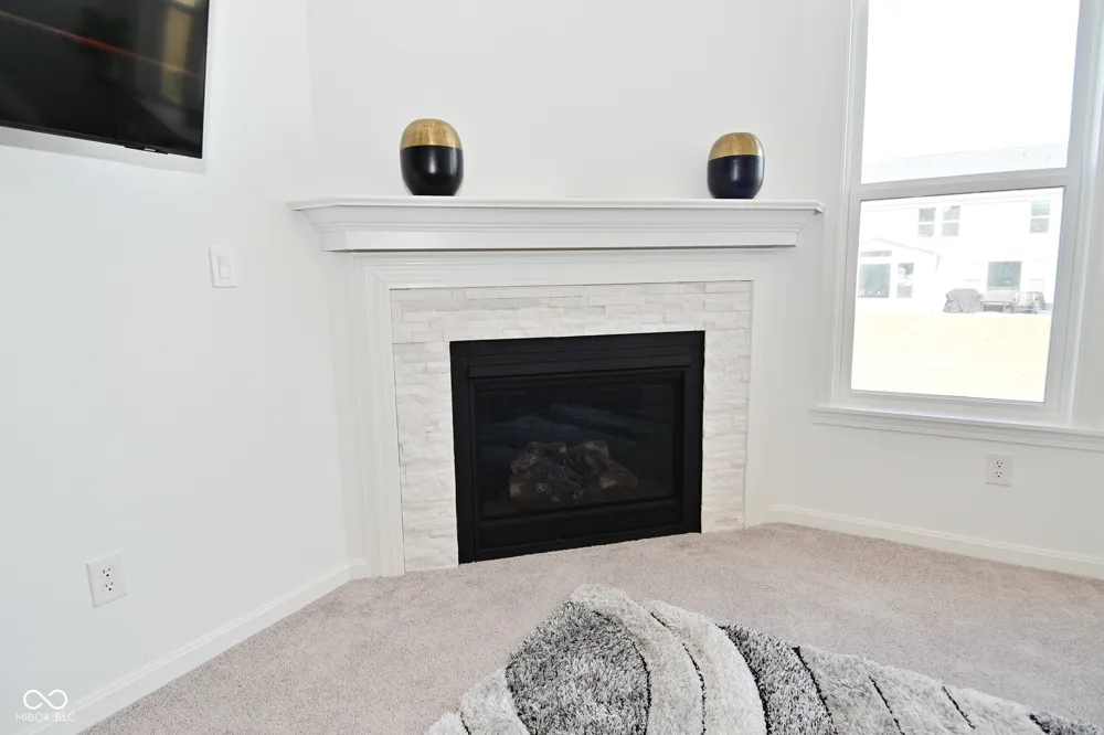 9928 Deep Royal Way Indianapolis, IN 46239