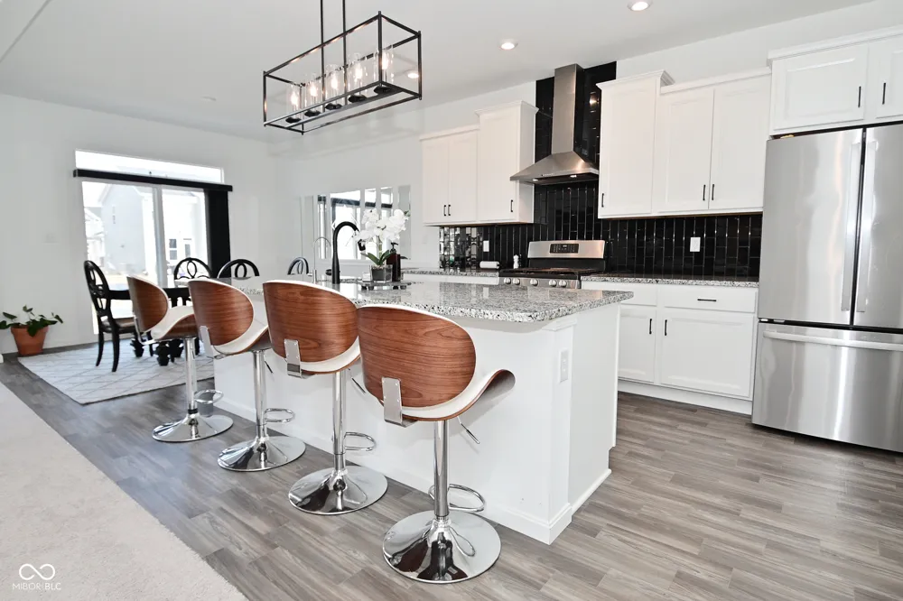 9928 Deep Royal Way Indianapolis, IN 46239