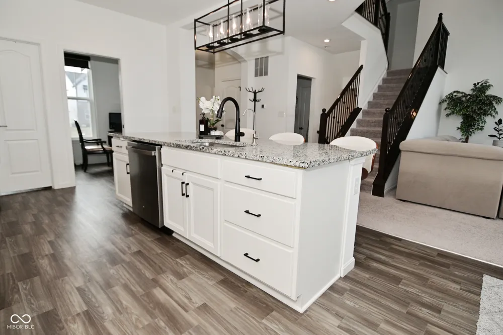 9928 Deep Royal Way Indianapolis, IN 46239