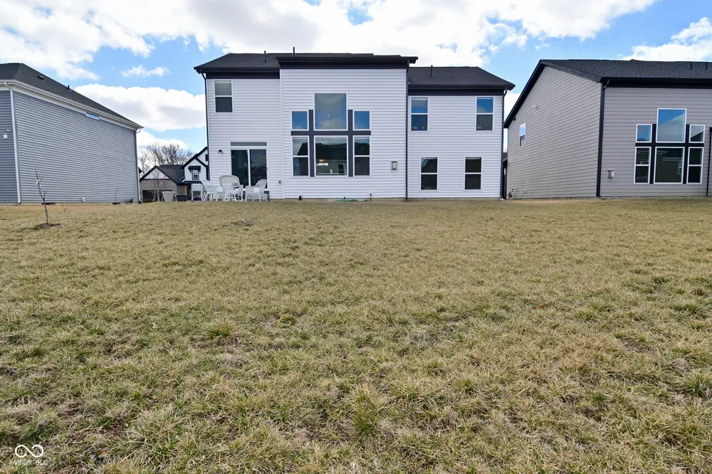 9928 Deep Royal Way Indianapolis, IN 46239