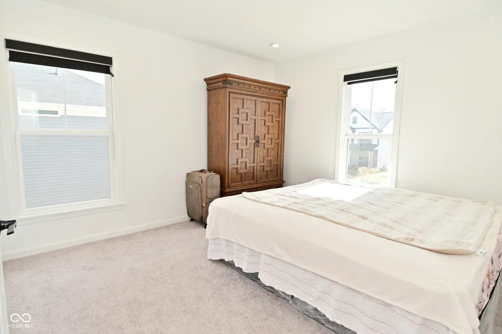 9928 Deep Royal Way Indianapolis, IN 46239