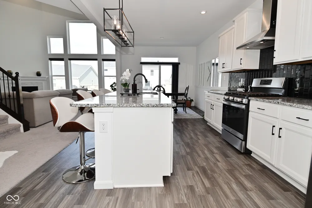 9928 Deep Royal Way Indianapolis, IN 46239