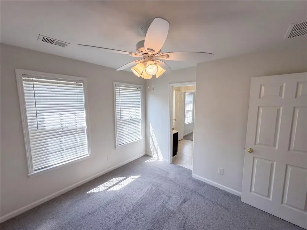 12 Columns Way Newnan, GA 30265