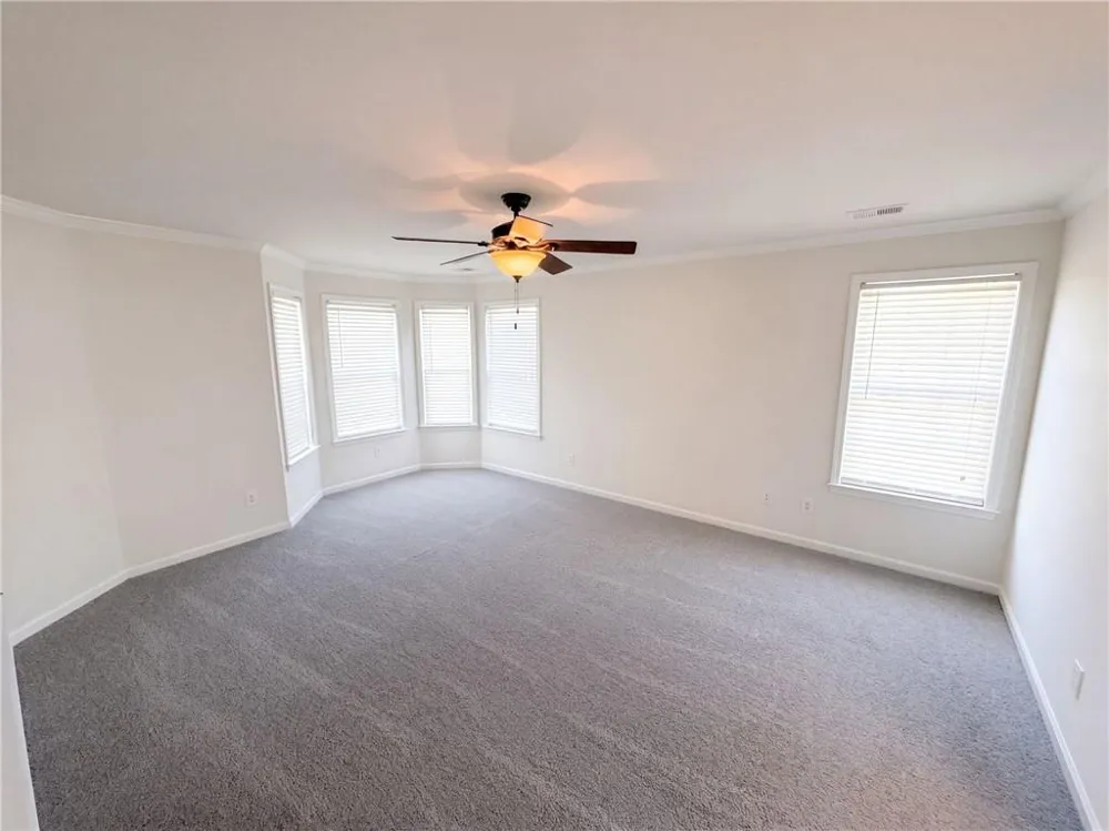 12 Columns Way Newnan, GA 30265