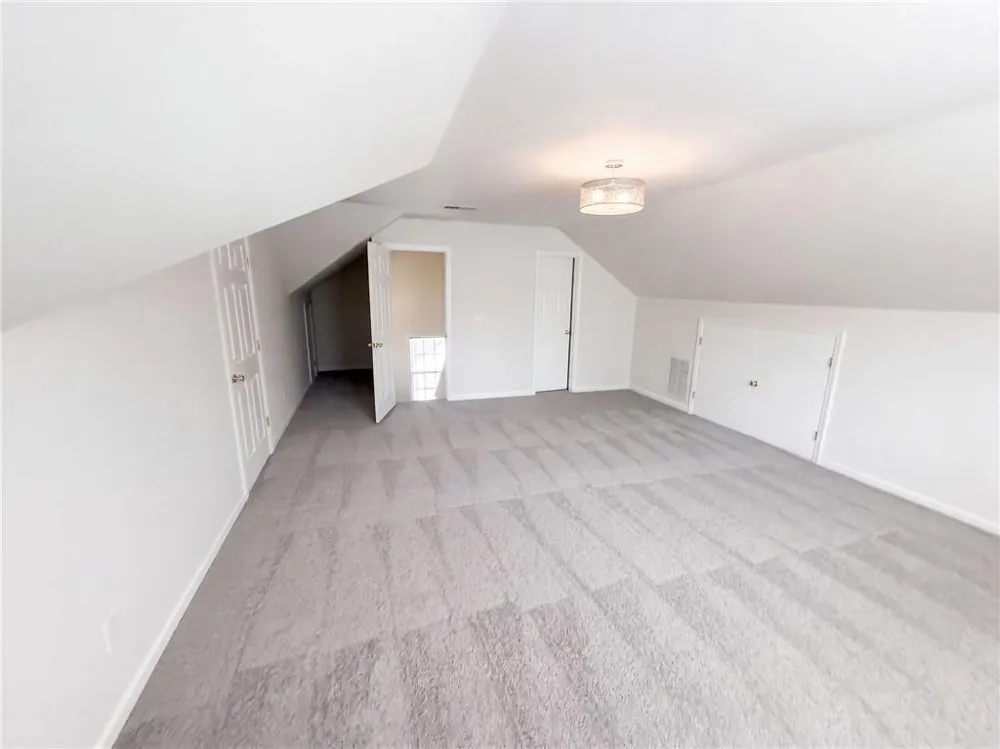 12 Columns Way Newnan, GA 30265