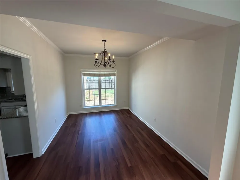 12 Columns Way Newnan, GA 30265