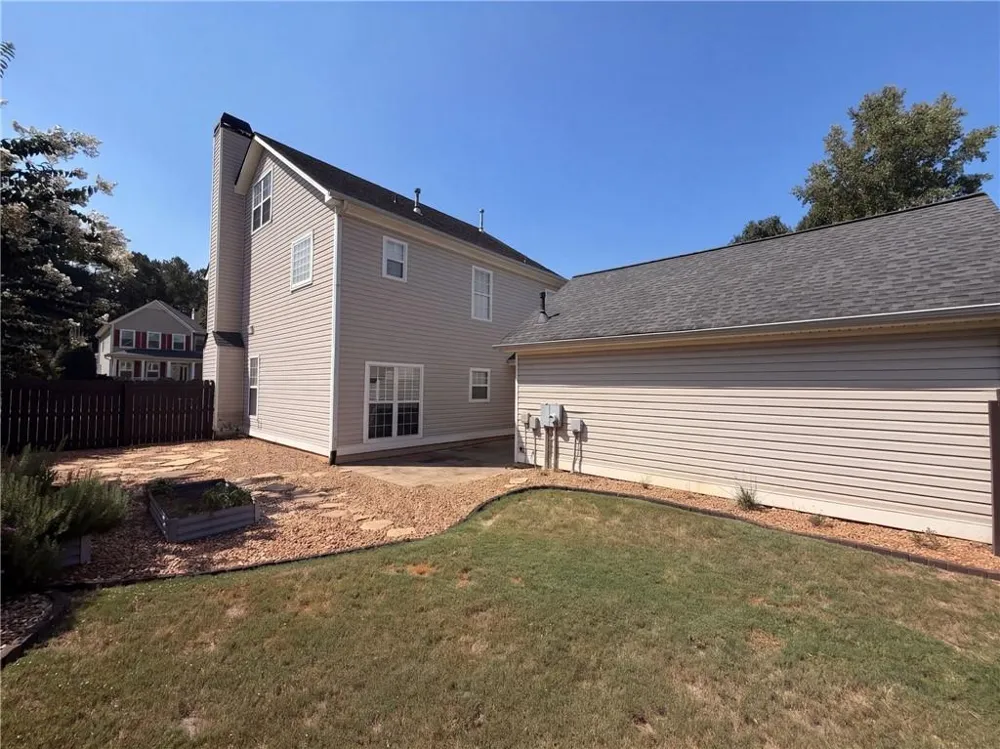 12 Columns Way Newnan, GA 30265