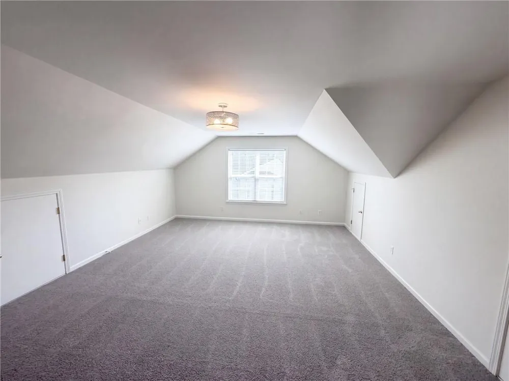 12 Columns Way Newnan, GA 30265