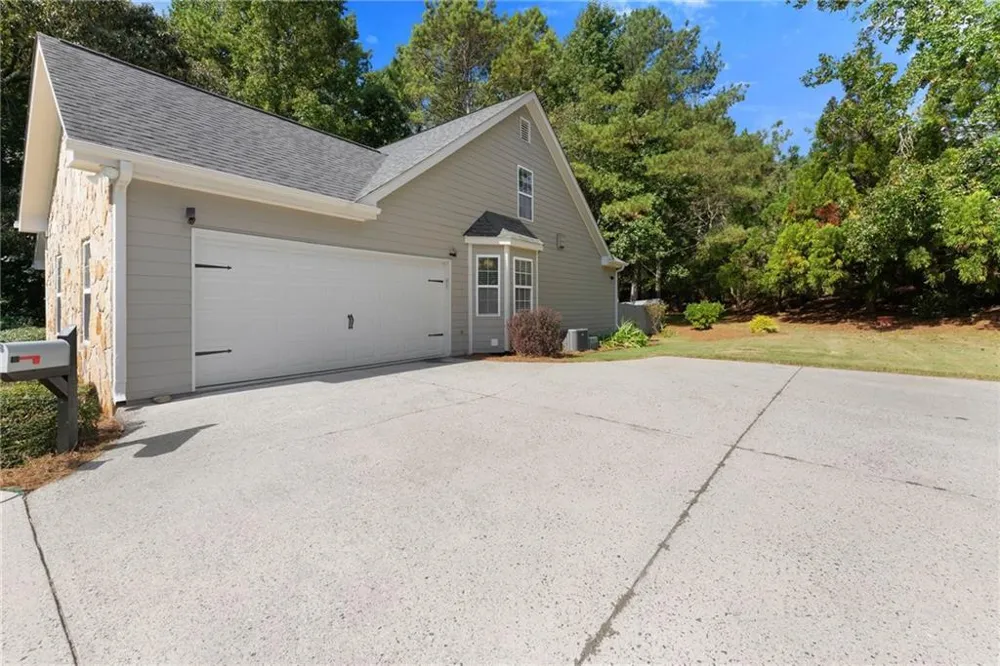 4552 Mulberry Fields Lane Auburn, GA 30011