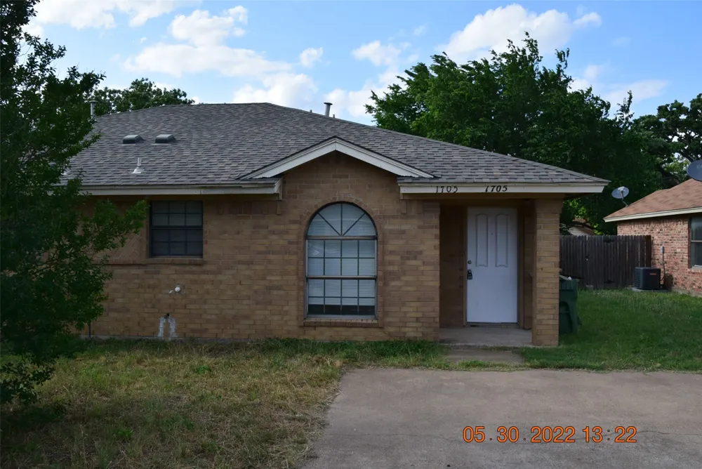 1705 Patricia Street Arlington, TX 76012