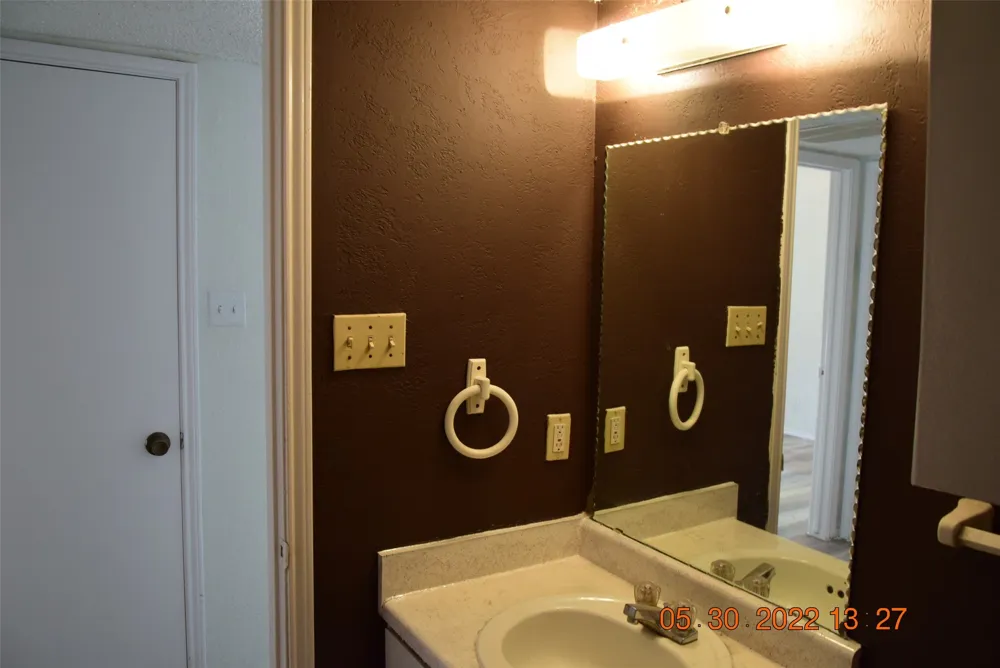 1705 Patricia Street Arlington, TX 76012