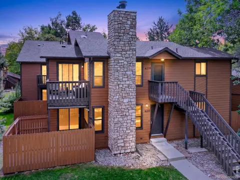 6217 Willow Lane