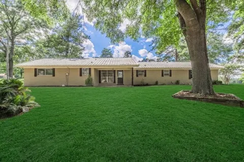 1977 County Road 813