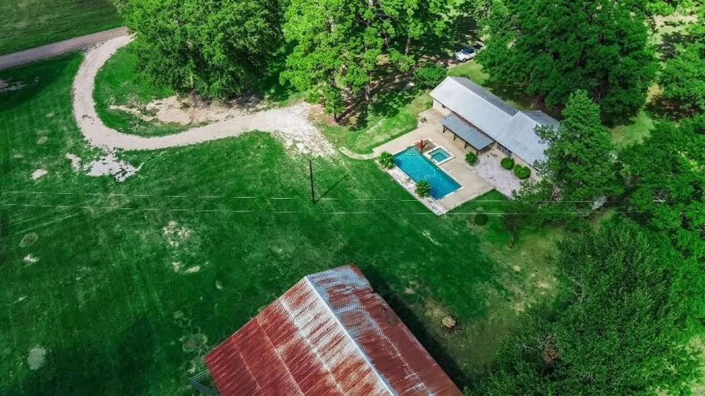 1977 County Road 813 Nacogdoches, TX 75964