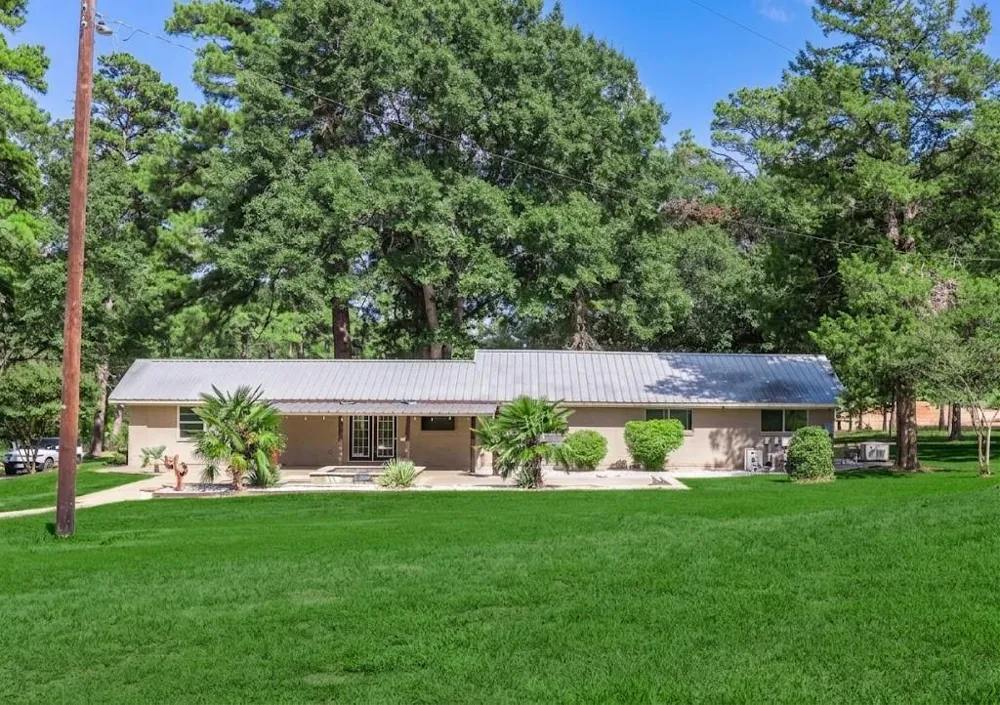 1977 County Road 813 Nacogdoches, TX 75964