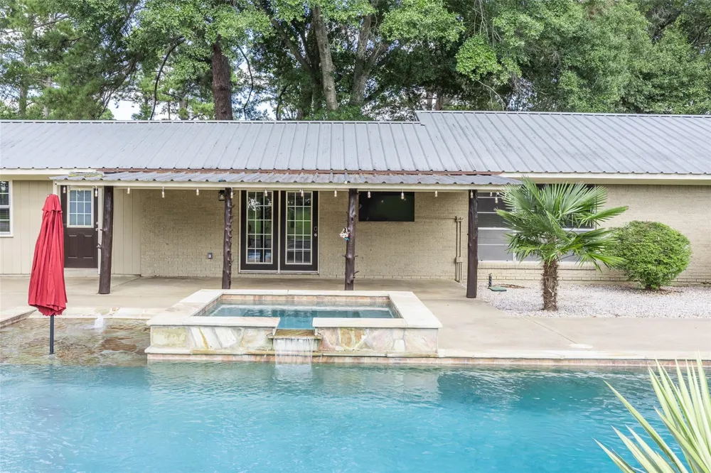 1977 County Road 813 Nacogdoches, TX 75964