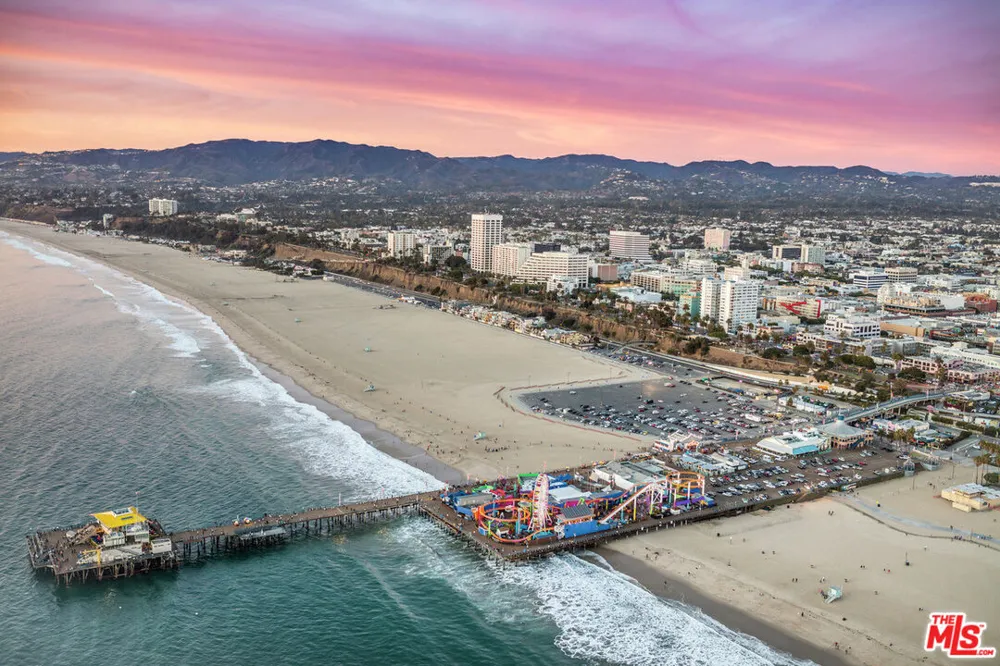 1221 W OCEAN AVENUE Santa Monica, CA 90401