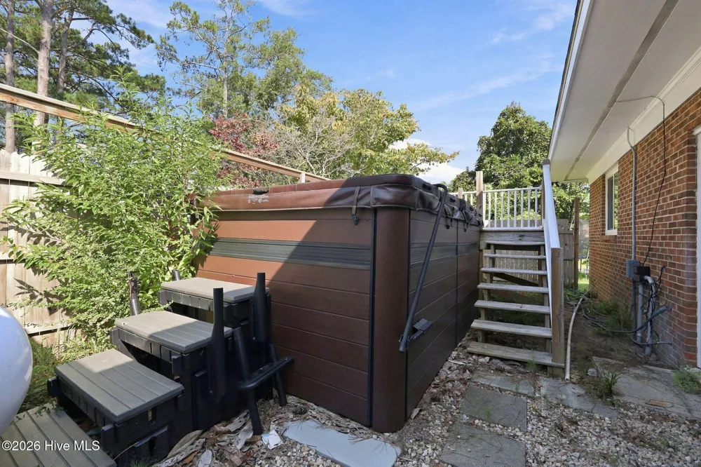 315 Holly Lane Newport, NC 28570