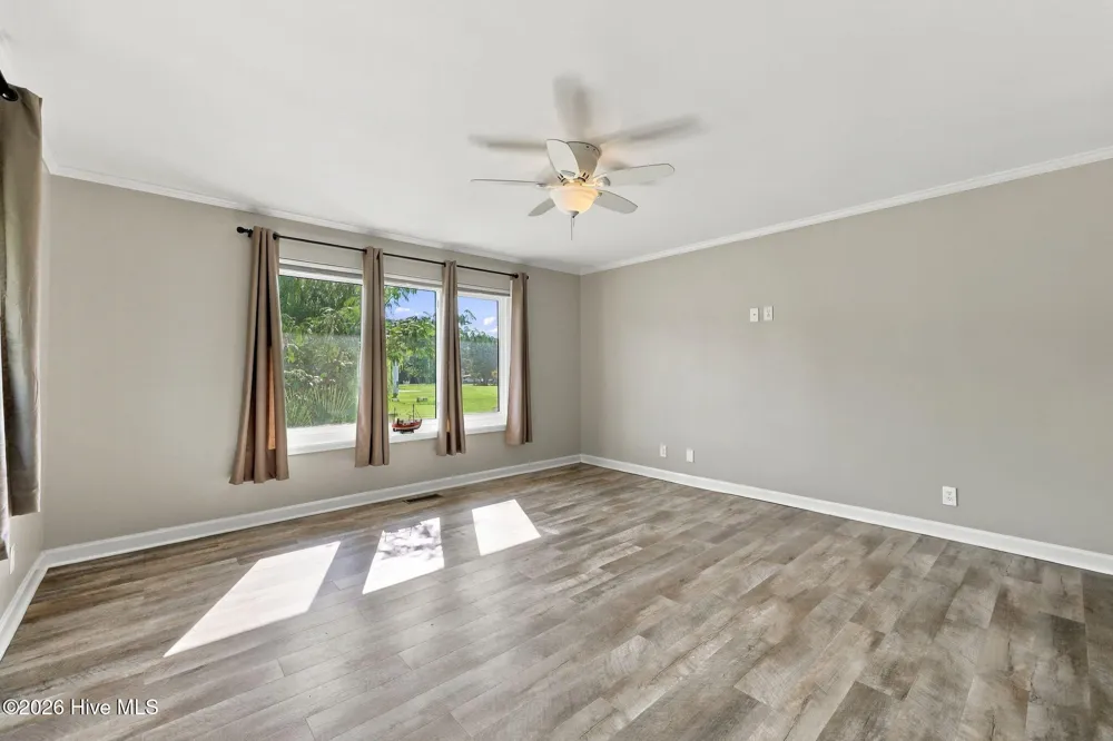 315 Holly Lane Newport, NC 28570