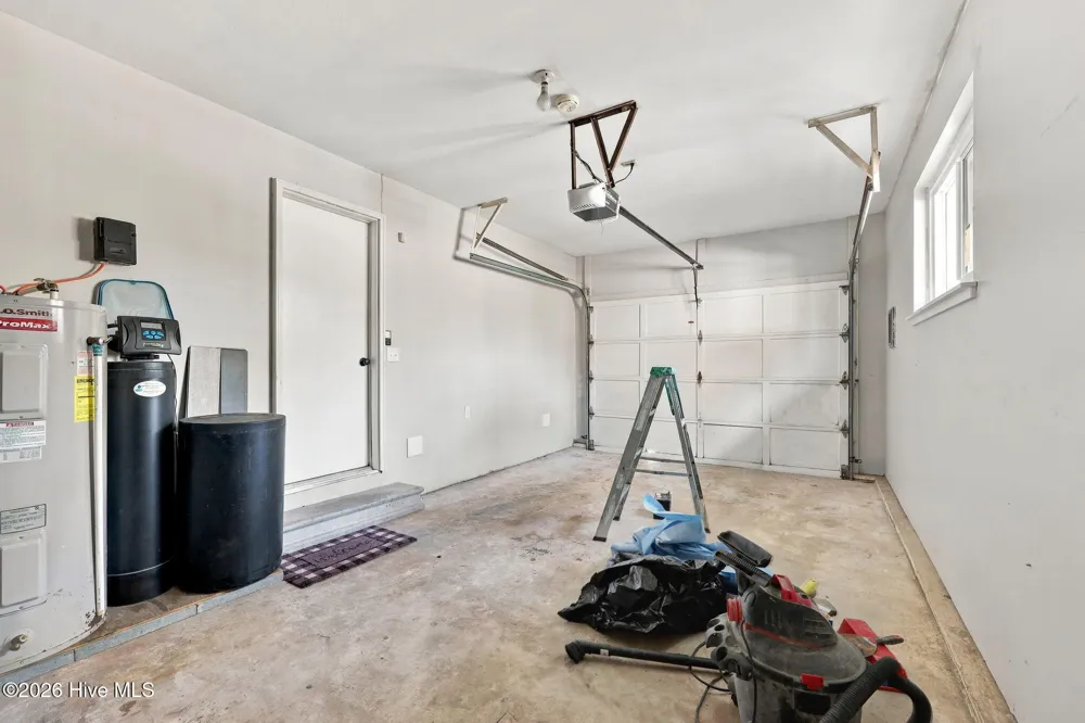 315 Holly Lane Newport, NC 28570