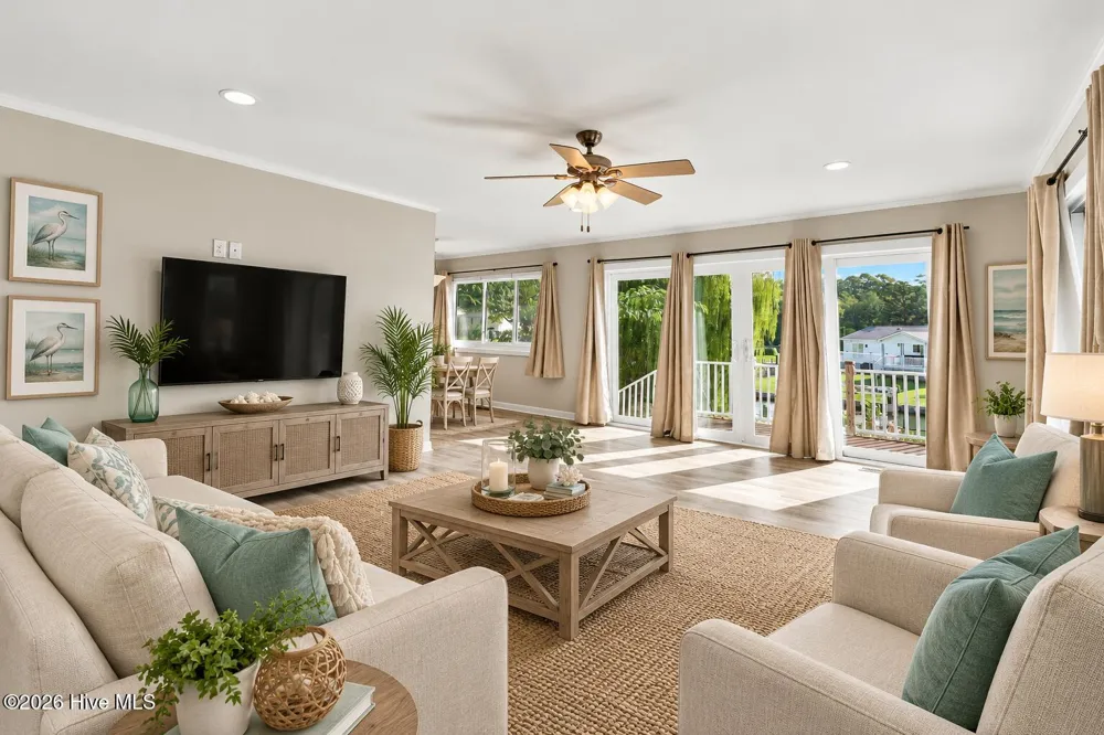 315 Holly Lane Newport, NC 28570