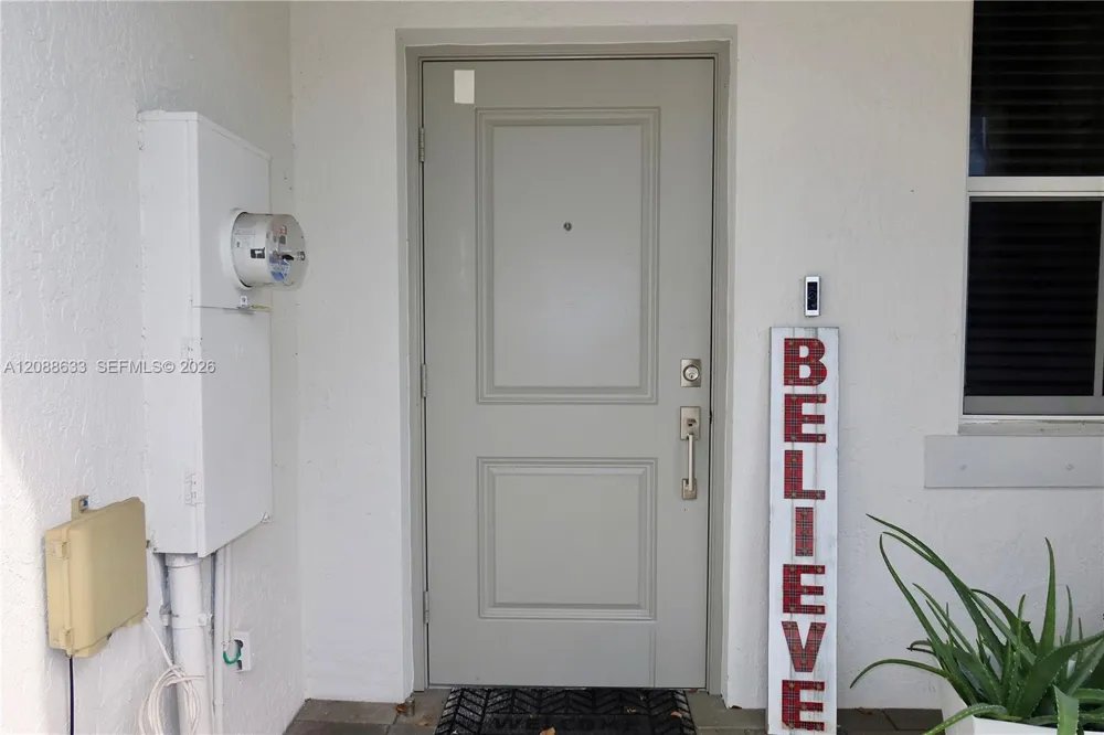 2663 SE 10th St Homestead, FL 33035
