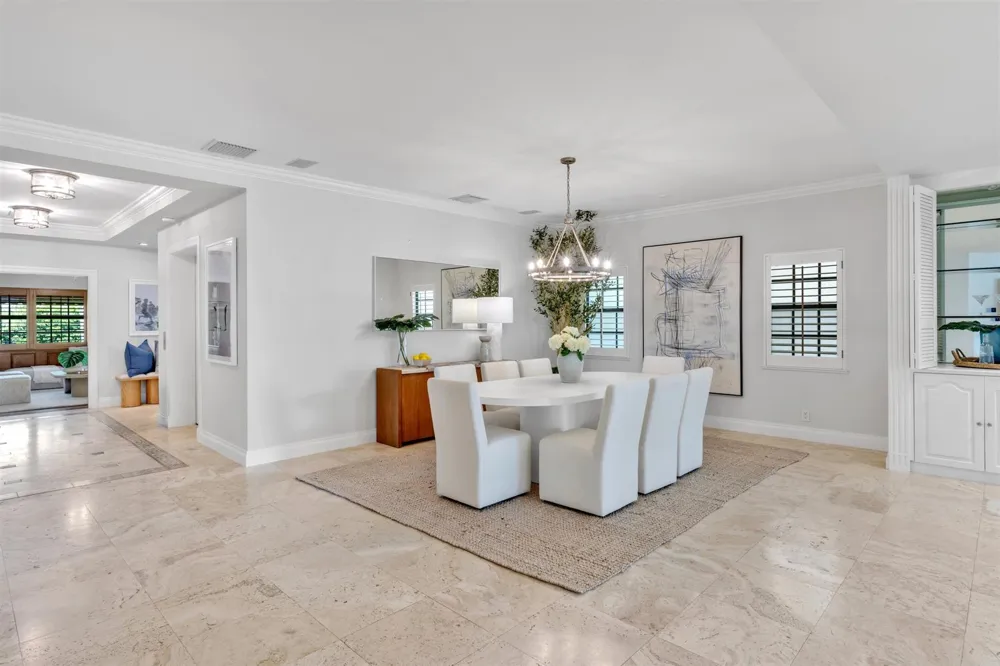 5833 OCEAN BOULEVARD #D2 Ocean Ridge, FL 33435