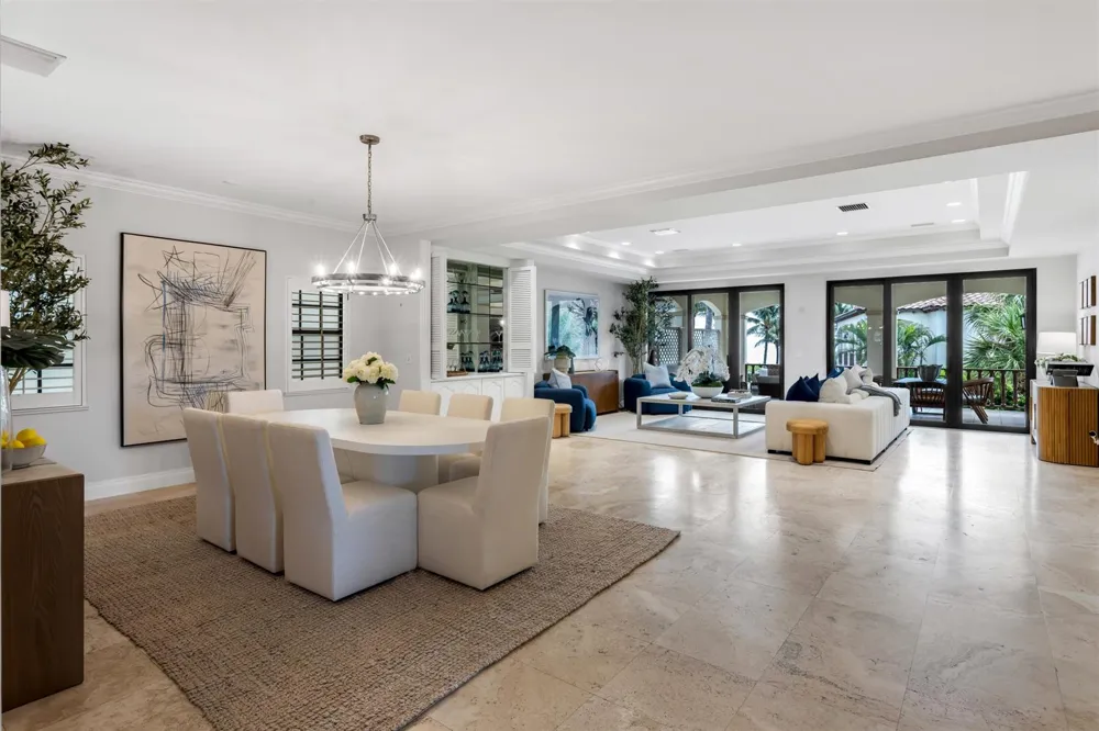 5833 OCEAN BOULEVARD #D2 Ocean Ridge, FL 33435