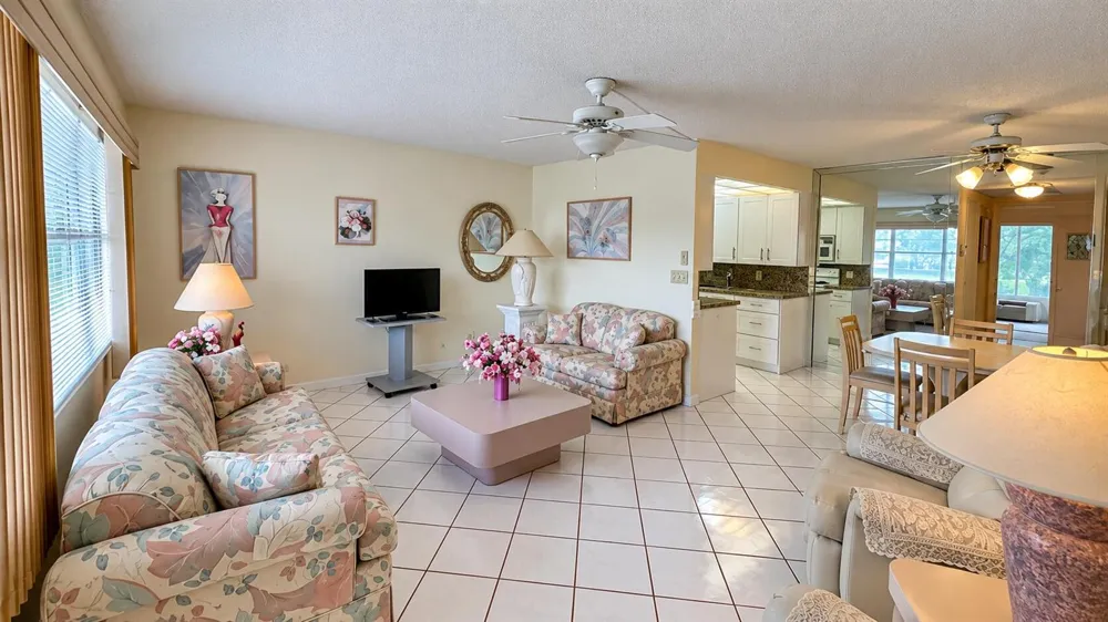 2154 CAMBRIDGE G Deerfield Beach, FL 33442
